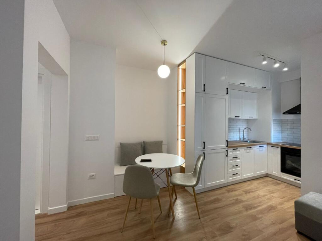APARTMENT 1+1 FOR RENT AT WILLSON SQUARE.
