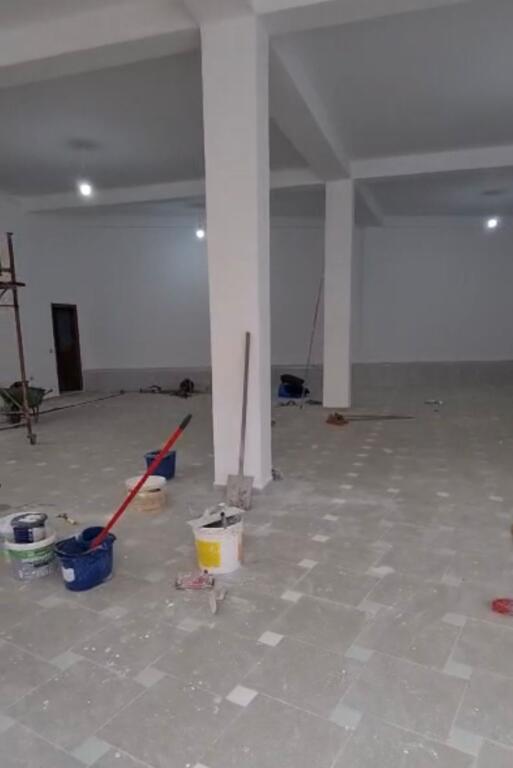 Business premises for rent near Univers City