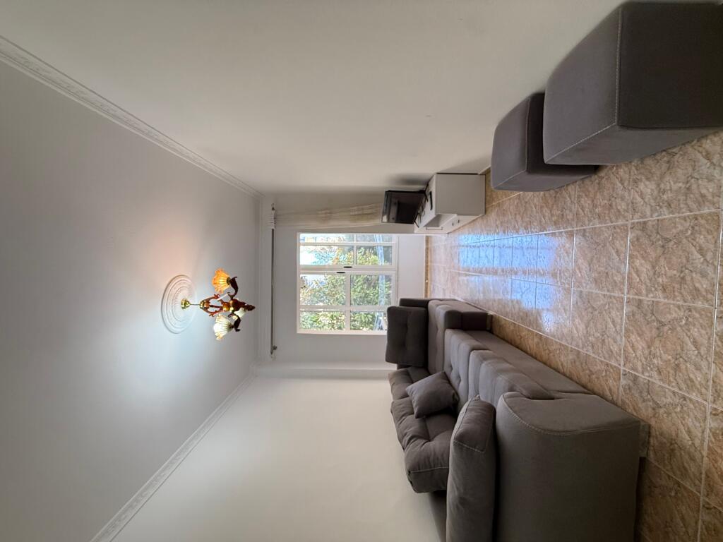 Apartment for rent on Iliria beach