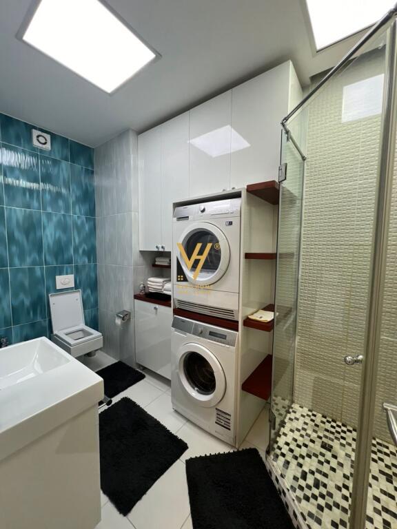 JEPET APARTAMENT 2+1+BLK ME QERA TE AMBASADOR 3 1.700 EURO