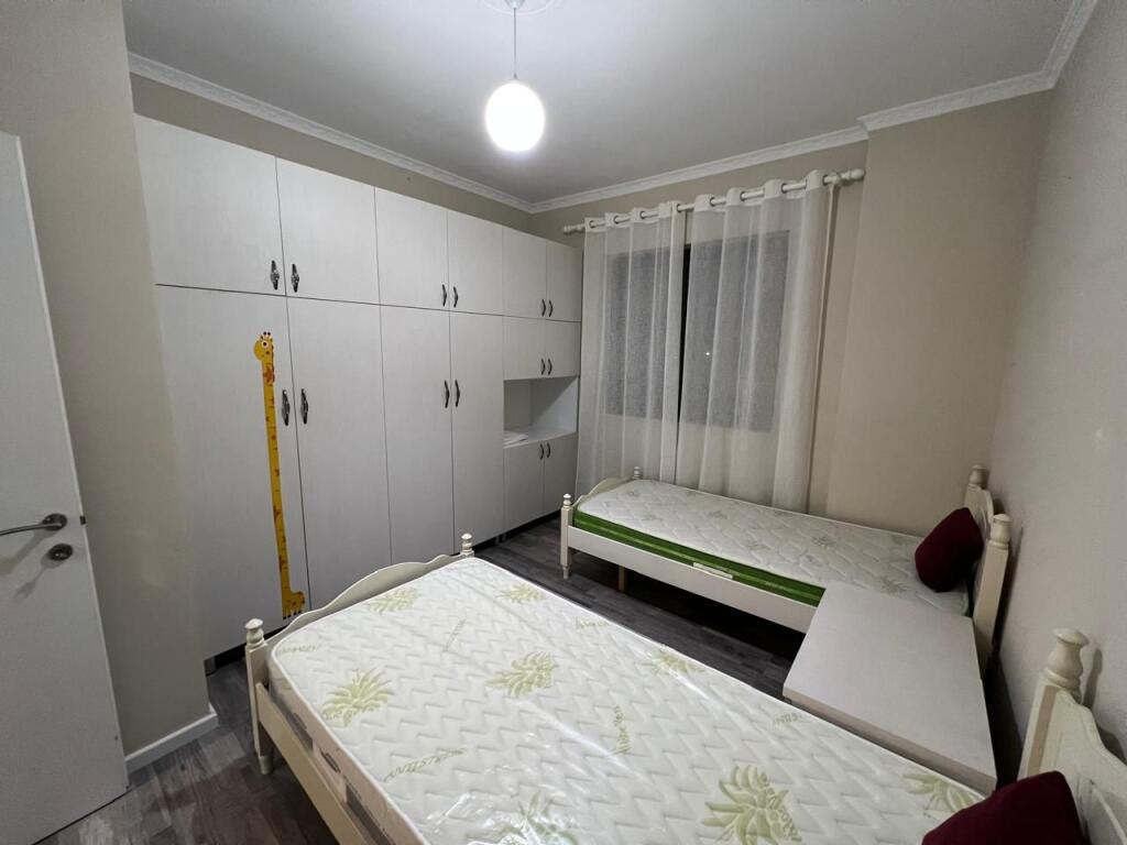 Appartamento 2+1+2 in affitto al nuovo mercato elettrico, 550 EURO