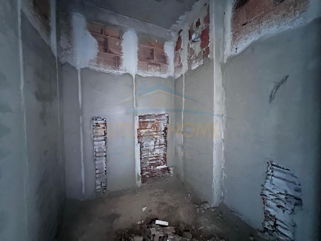 In vendita, Appartamento 2+1+2, Paskuqan, Tirana.