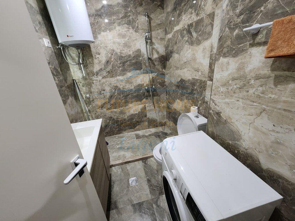 Affitto, Appartamento 2+1+2 Posti Auto, Lago Secco Tirana.