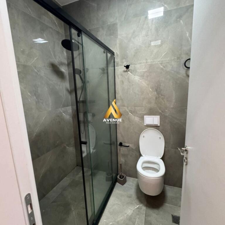 Jepet me qira apartament 2+1 me 2 tualete + Post Parkimi – Tirana Entry I, Ish Dogana, Tirane