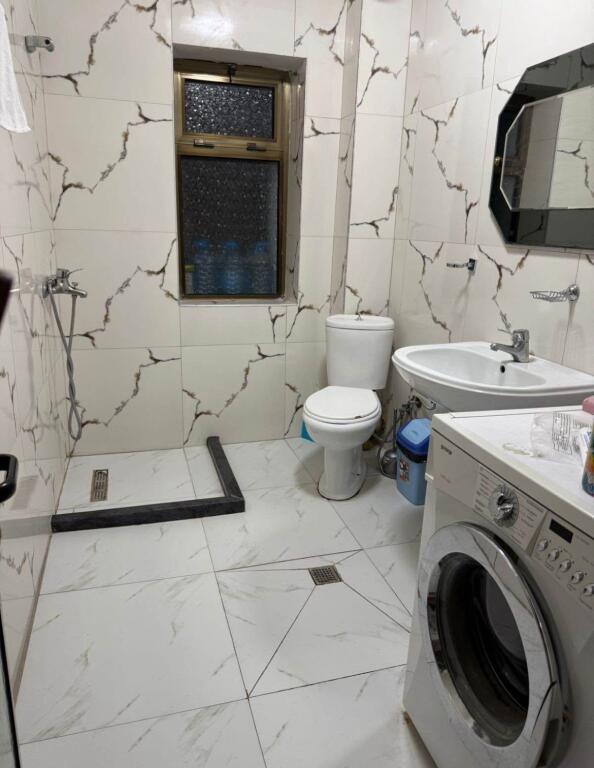 JEPET APARTAMENT ME QERA 1+1 STACIONI I TRENIT 50.000 LEKE