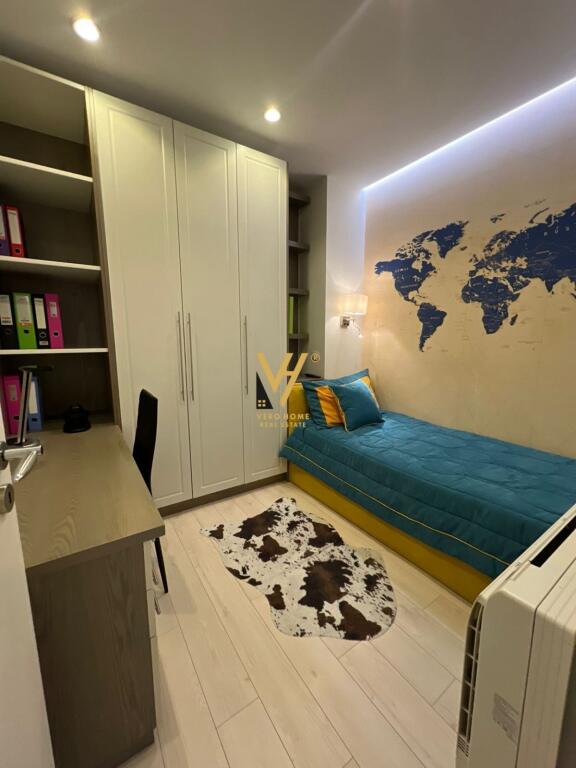 JEPET APARTAMENT 2+1+BLK ME QERA TE AMBASADOR 3 1.700 EURO