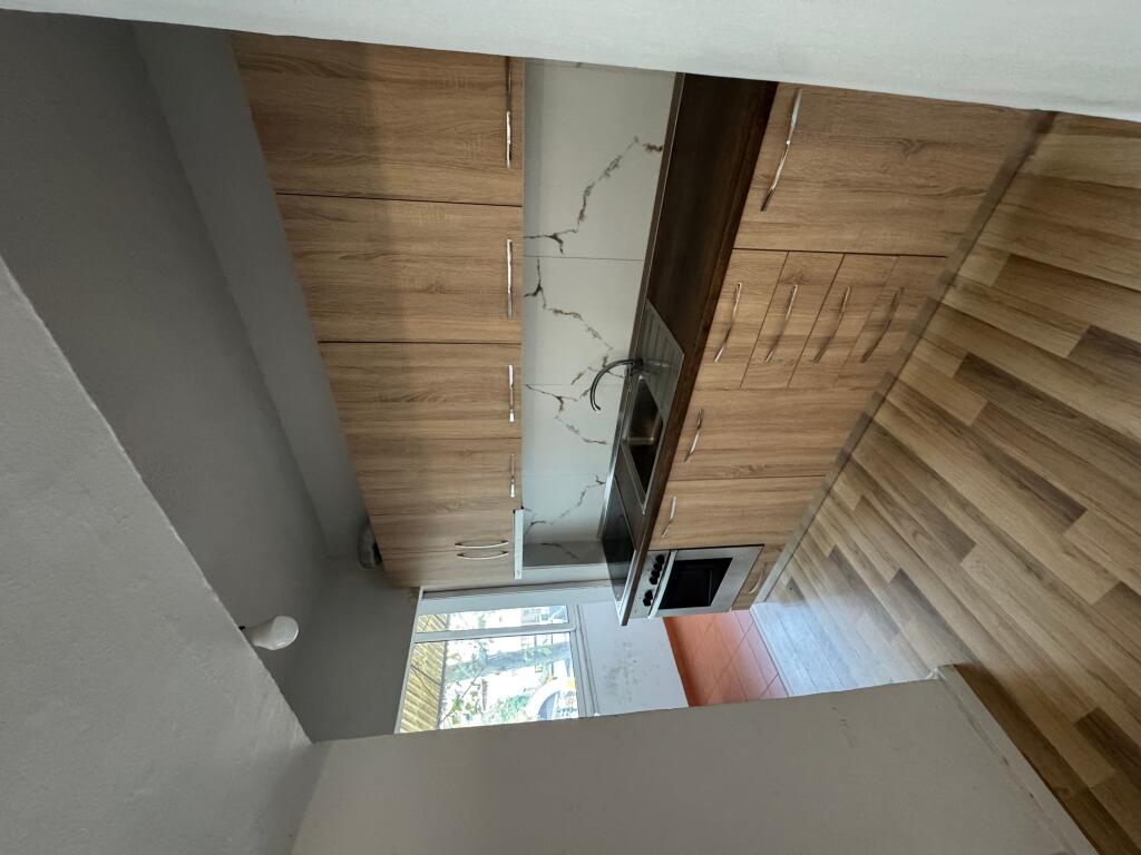 Apartament 1+1 me qira tek Harry Fultz