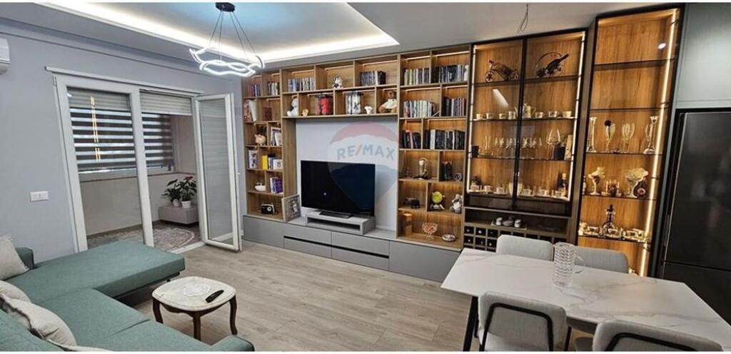 Apartment 2+1+2 for sale in Ali Dem