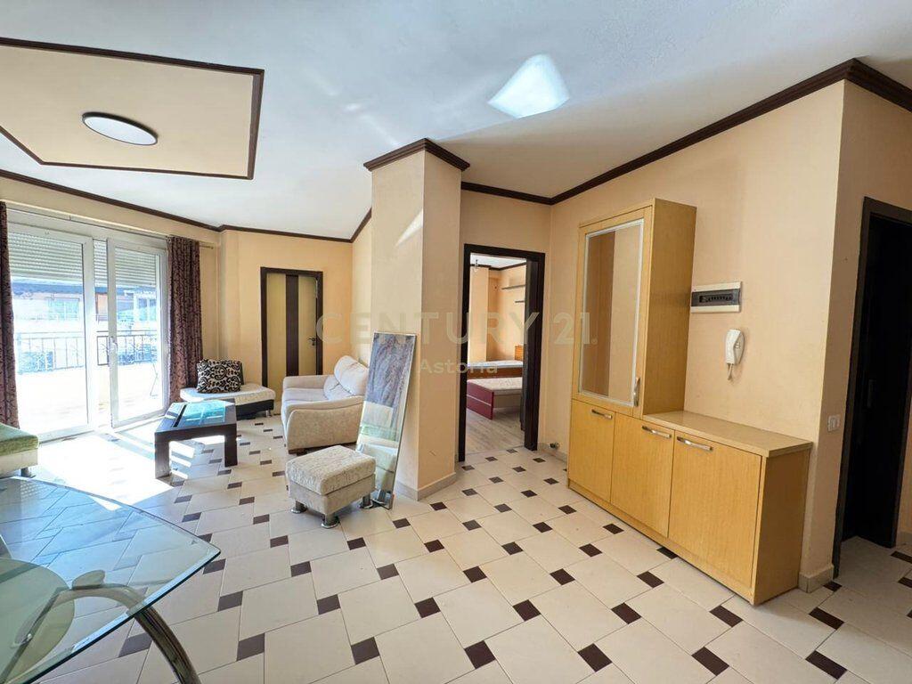 JEPET ME QIRA APARTAMENT 2+1+2 NE ASTIR 450 € /Muaj