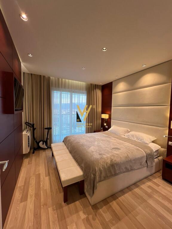 JEPET APARTAMENT 2+1+BLK ME QERA TE AMBASADOR 3 1.700 EURO
