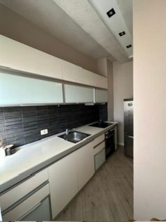 Jepet apartament 1+1 Te kristali I mir mobiluar