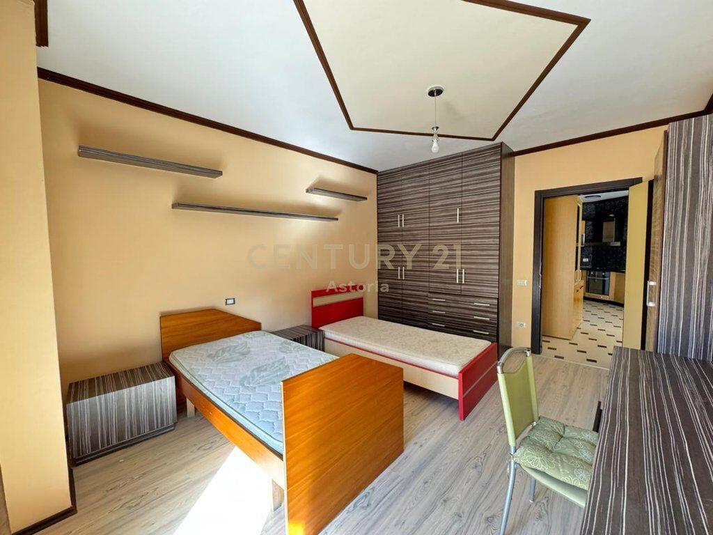 JEPET ME QIRA APARTAMENT 2+1+2 NE ASTIR 450 € /Muaj