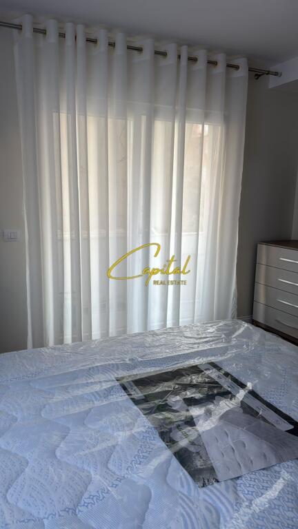 APARTAMENT ME QERA 1+1 ISH STACIONI TRENIT 65.000 LEKE