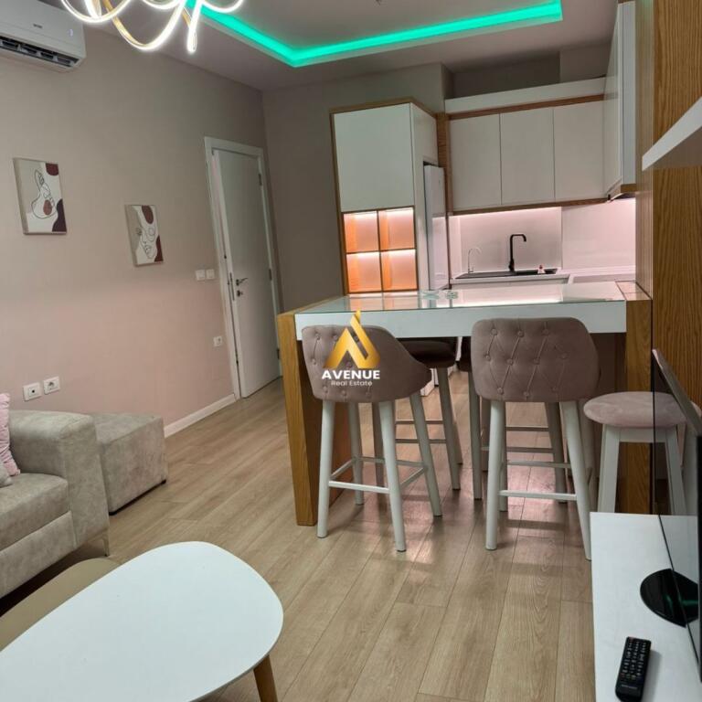 Jepet me qira apartament 2+1 me 2 tualete + Post Parkimi – Tirana Entry I, Ish Dogana, Tirane