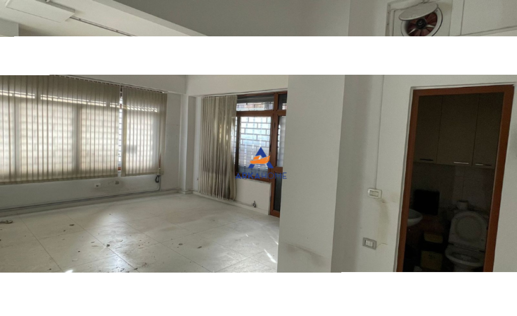LOCALE COMMERCIALE IN AFFITTO 65 M2 "VIA FERIT STERMASI, VICINO A 9 PIANI CENTRO" 700 EURO
