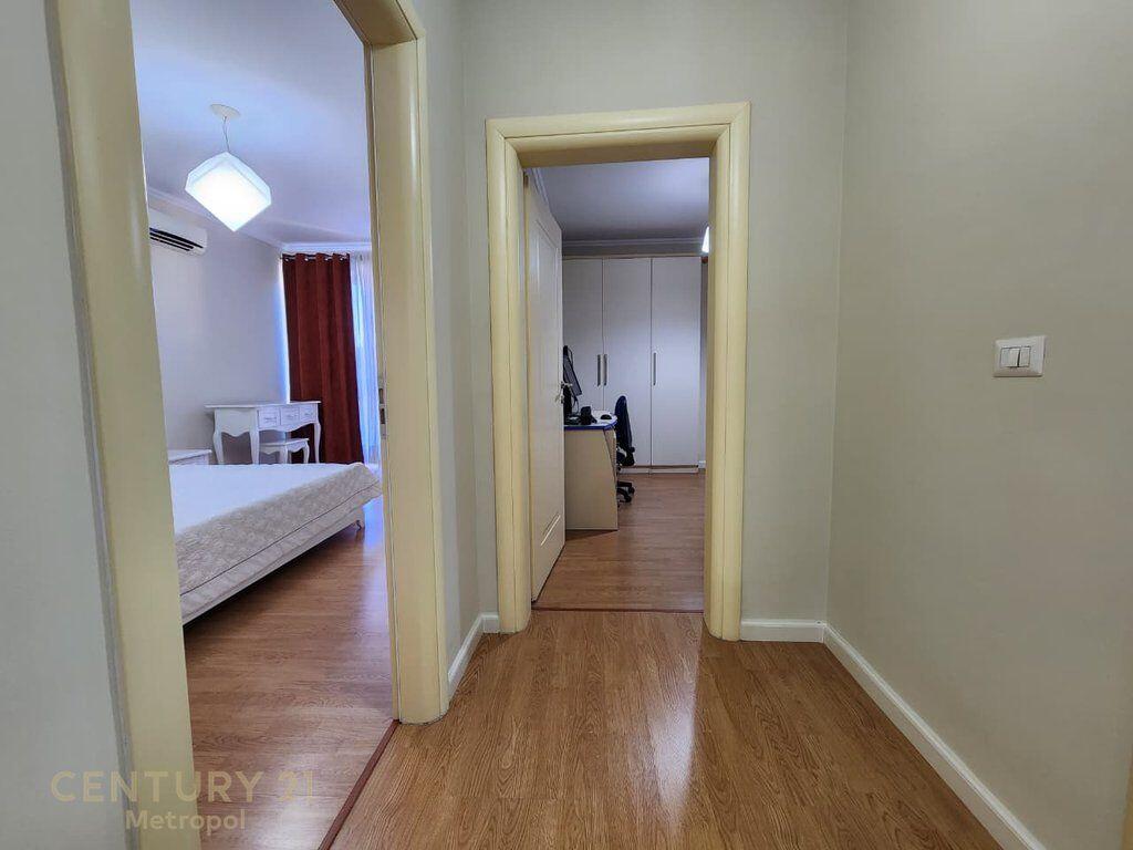 Apartment 2+1+2 for Sale, Bulevardi i Ri 380,000 €