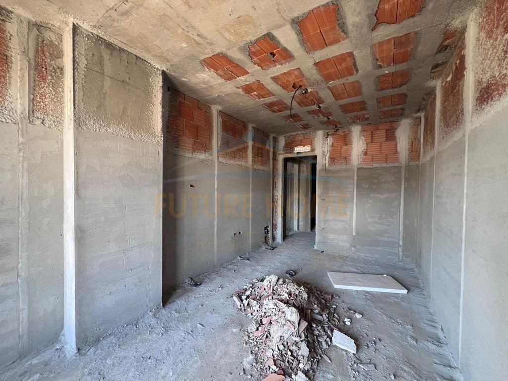 In vendita, Appartamento 2+1+2, Paskuqan, Tirana.