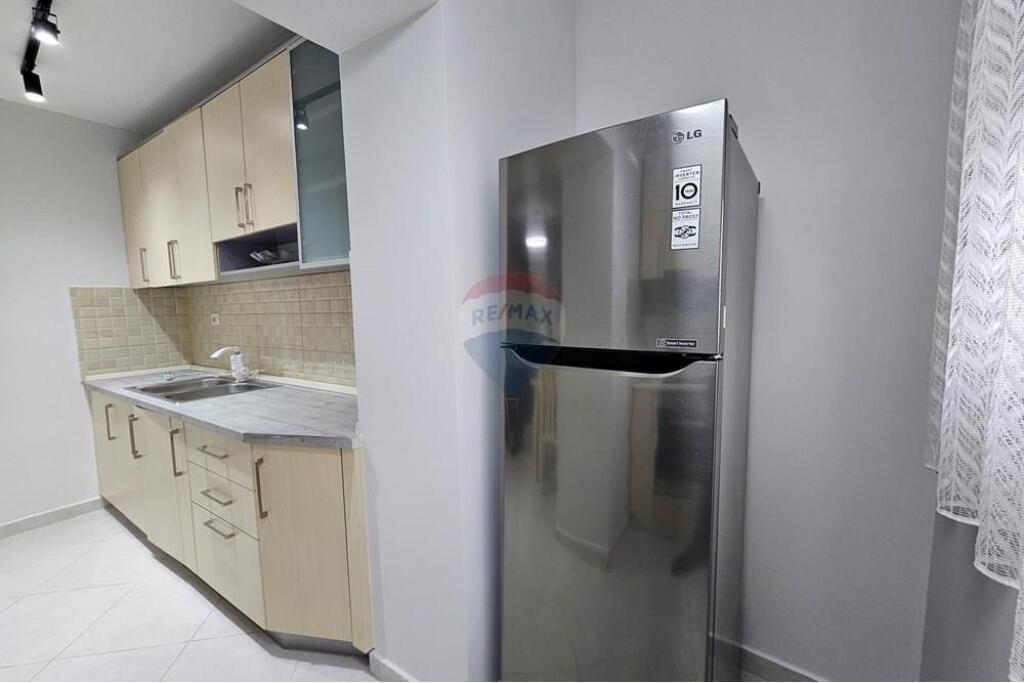 Te shkolla baletit 1+1 me qira 500 eur