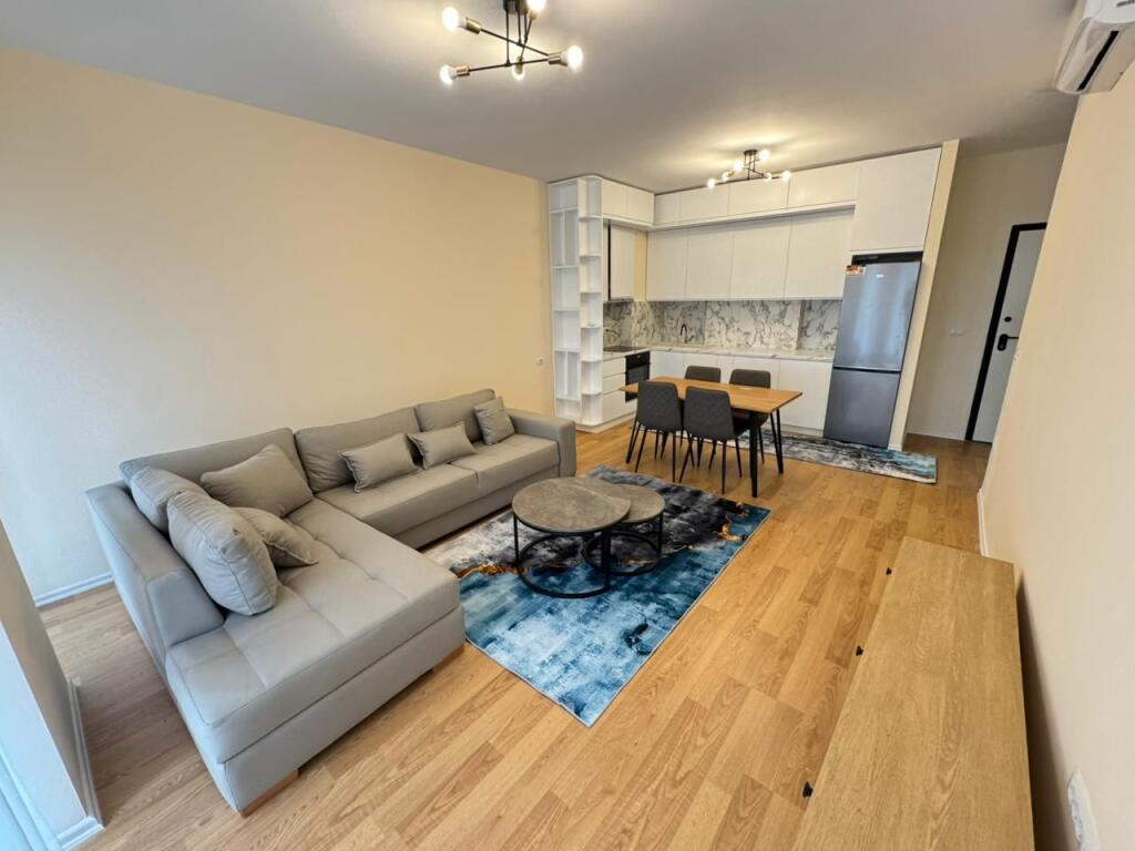 🏡 Jepet me qira apartament modern 1+1 në Zogu i Zi – Ring Center
