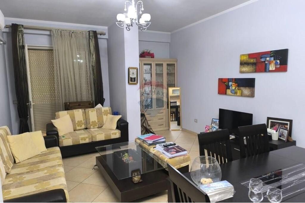 Apartament me qera 1+1 tek Komplesi Delijorgji