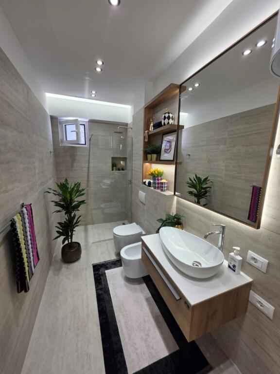🏠 Apartment 2+1 for Sale 📍 21 Dhjetori, Tirana