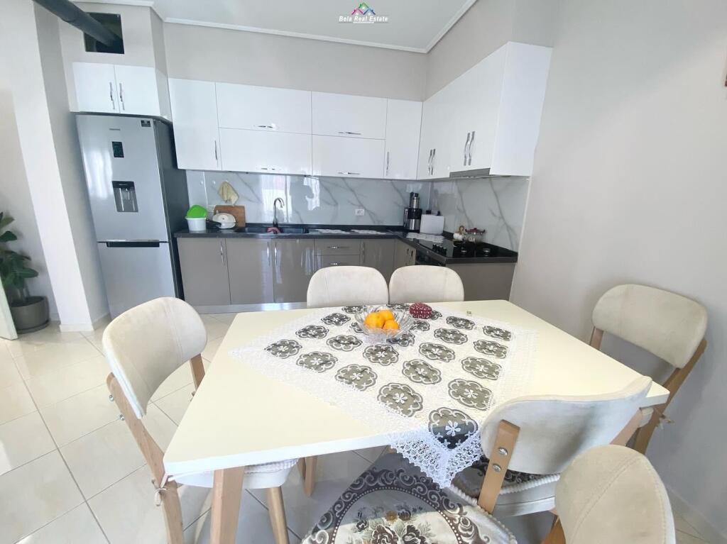 Villa in Affitto su 3 Piani Mjull Bathore (ID BV2121) Tirana