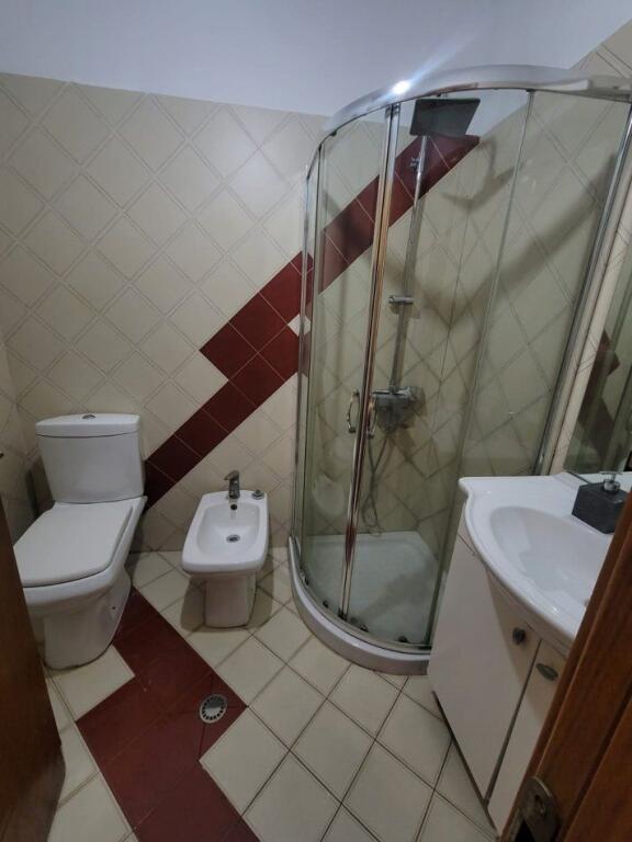 🏠 Jepet me Qira Apartament 1+1 në Fresk!