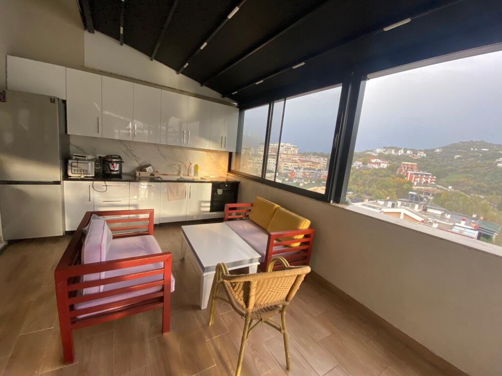 Papafingo for rent,3+1,FZ complex dry lake,2000 euros,with parking