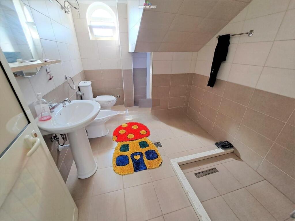 Villa in Affitto su 3 Piani Mjull Bathore (ID BV2121) Tirana