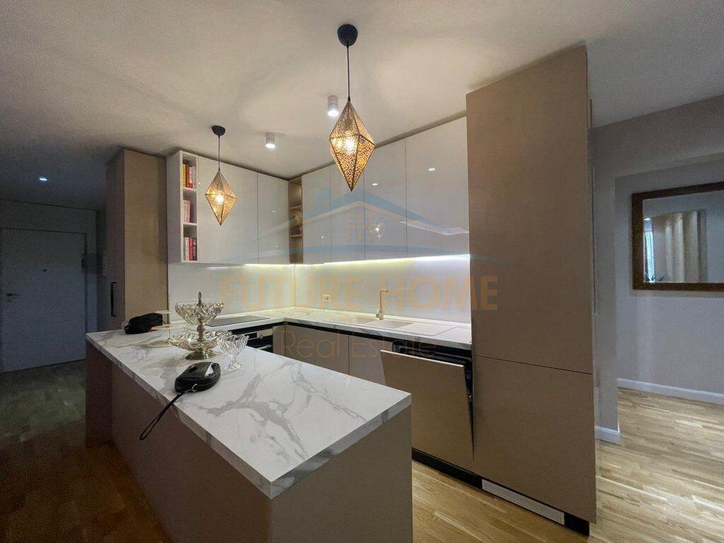 Apartment 3+1+2, Elbasani Street