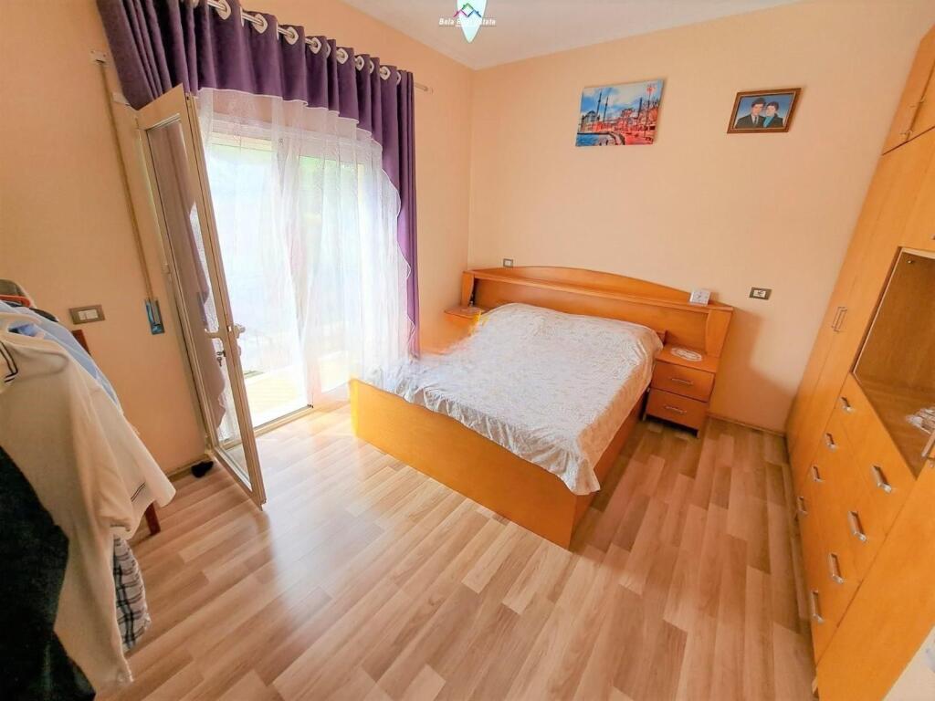 Villa in Affitto su 3 Piani Mjull Bathore (ID BV2121) Tirana