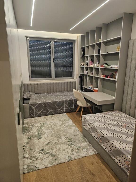 Jepet apartamenti me qera 2+1 ne Astir,prane Bohem Lounge 700 €