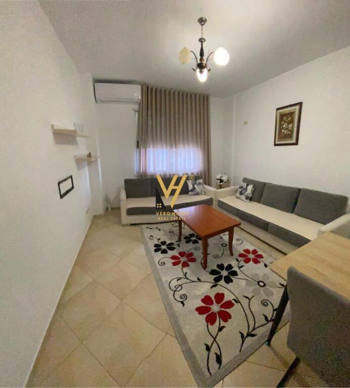 JEPET APARTAMENT 2+1+BLK ME QERA UNAZA E RE 550 EURO