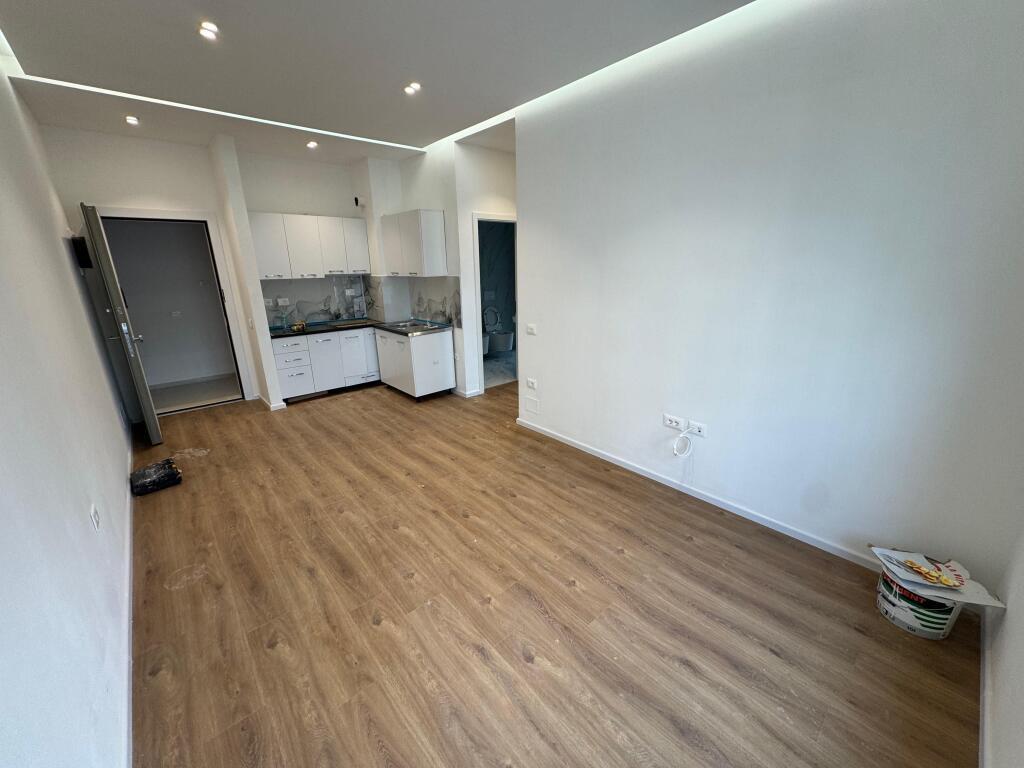 Jepet me qera Apartament 1+1  Adresa : Ali Demi Kaimi  Cmimi 350€