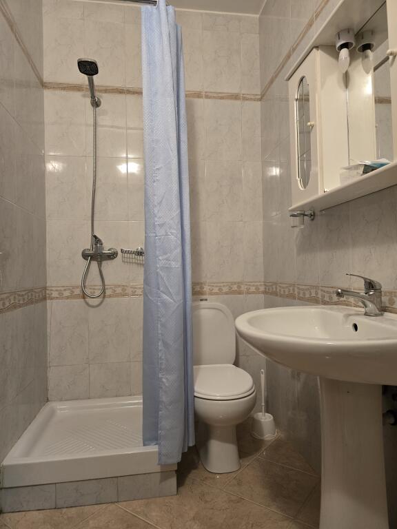 Apartment 2+1+2 for rent Bllok