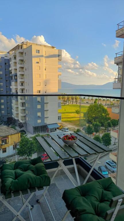 2 studio me pamje deti per shitje ne Vlore
