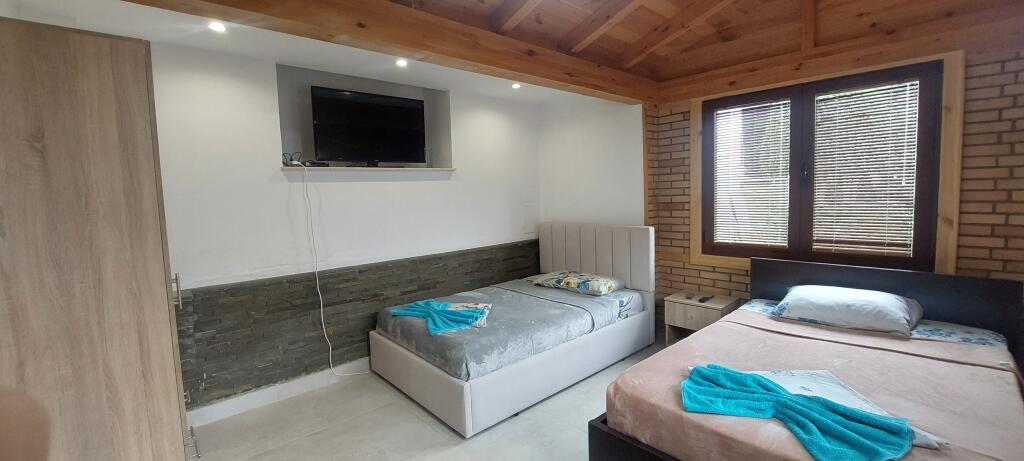 Studio apartment for rent United School