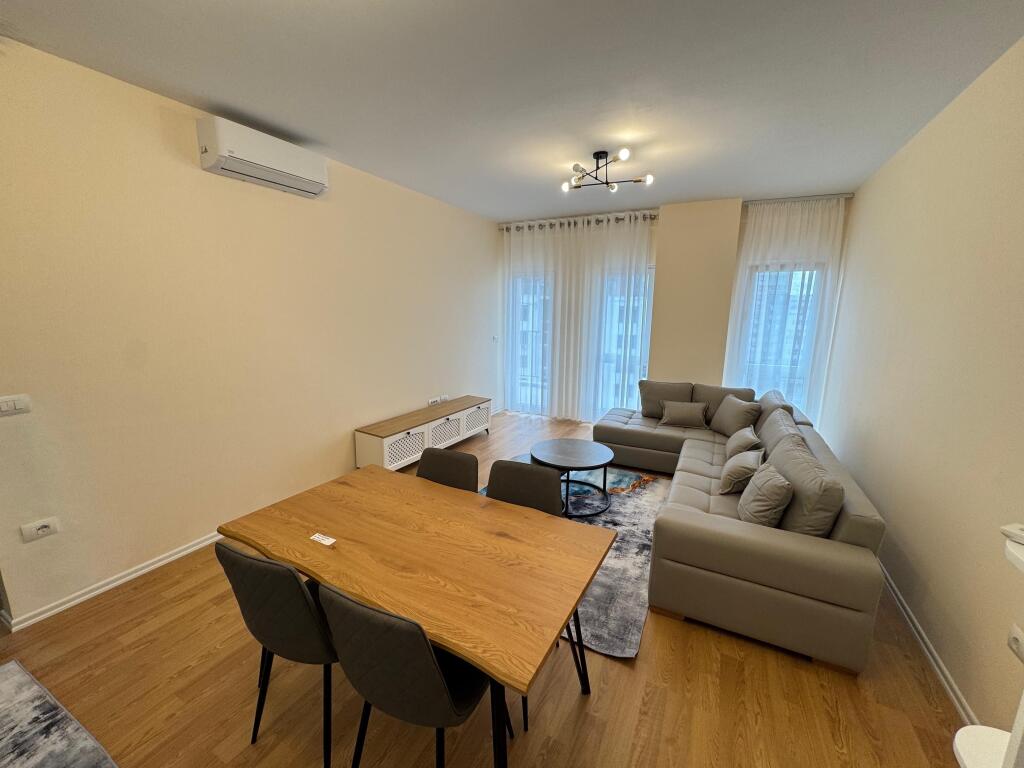 Apartament me qera 1+1 Zogu i zi Ring center