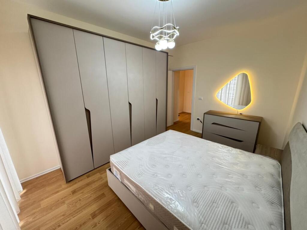 🏡 Jepet me qira apartament modern 1+1 në Zogu i Zi – Ring Center