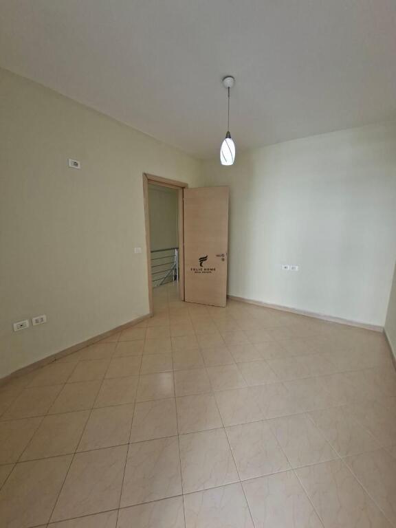 IN VENDITA APPARTAMENTO DUPLEX 3+1+2 KODRA E DIELLIT 280.000 EURO
