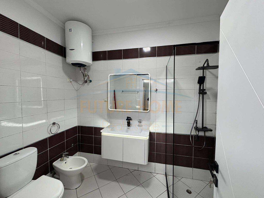 Shitet Apartament 2+1, Misto Mame