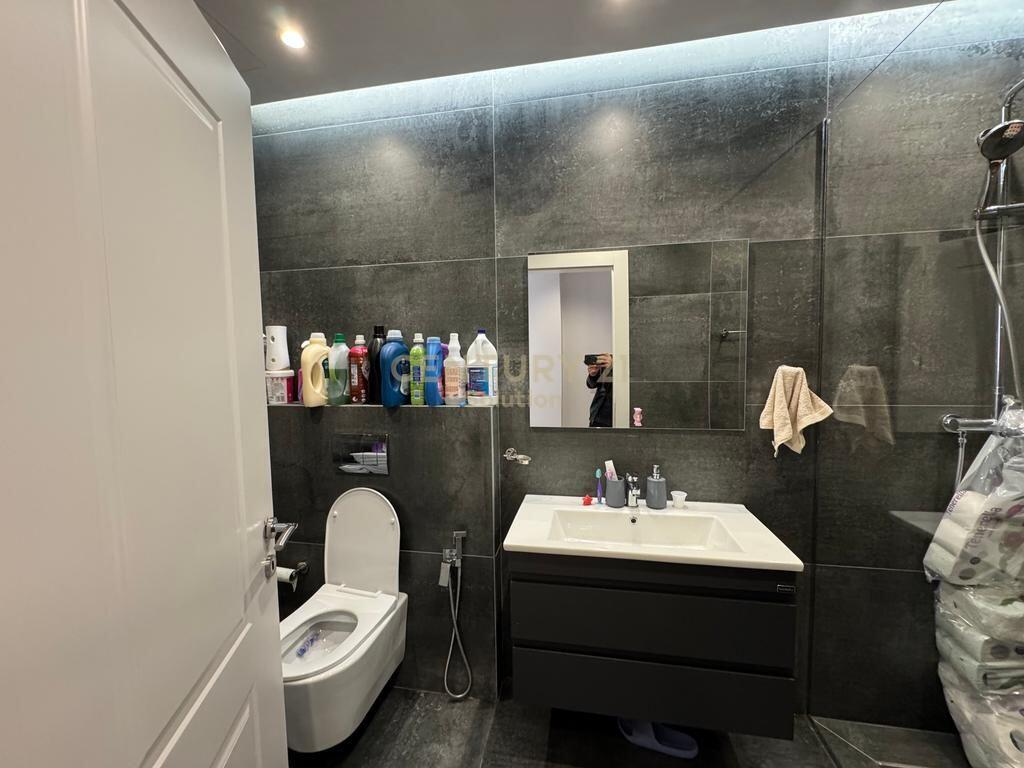 SHESIM 2+1 PRANE XHAMISE TE KOPSHTI BOTANIK 300,000 €