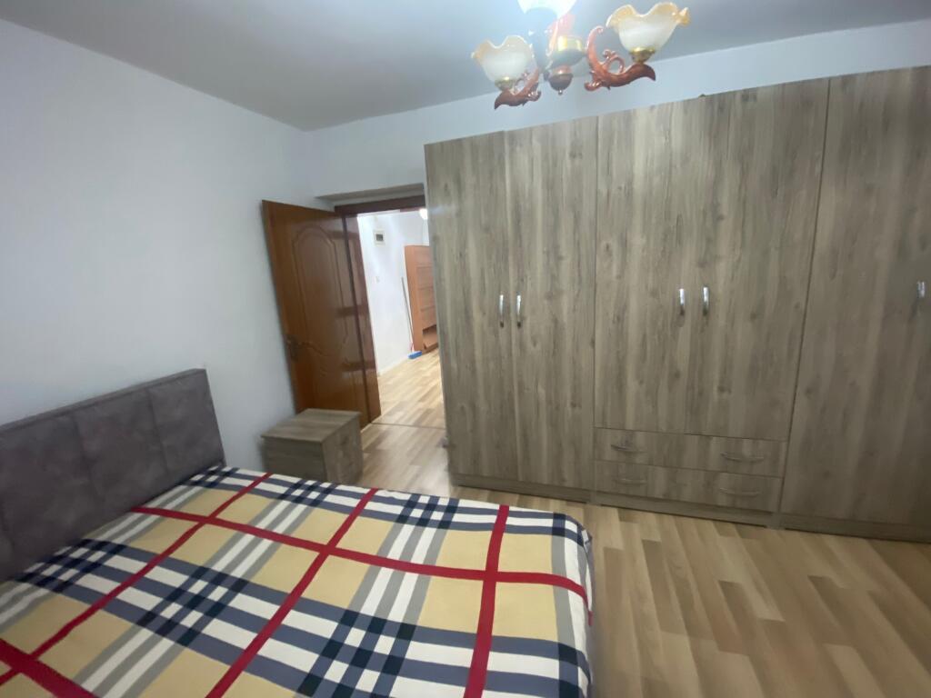 1+1, furnished, train station, price 500 thousand lek