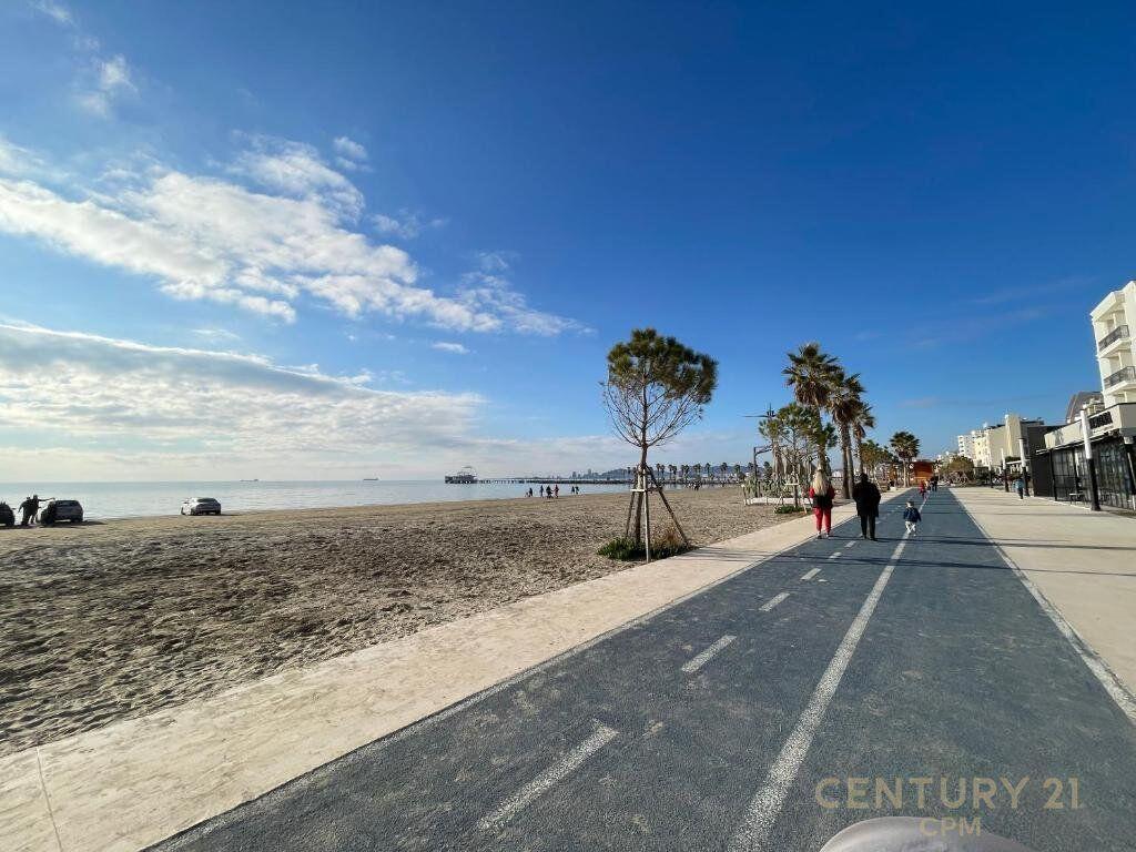 Hotel completamente funzionante in vendita a Durazzo – sul mare!