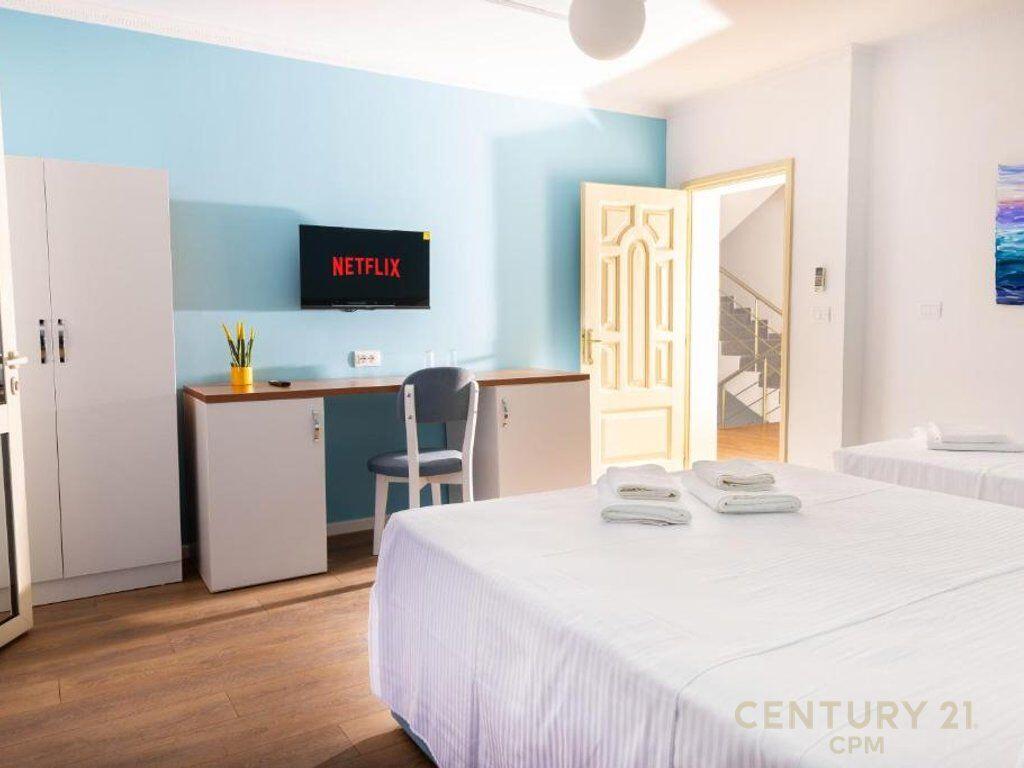Hotel completamente funzionante in vendita a Durazzo – sul mare!