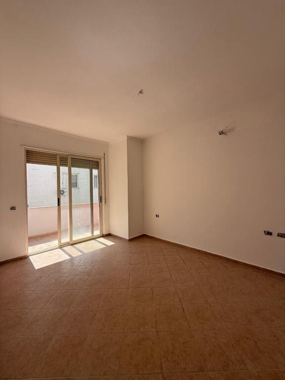 Appartamento 2+1 in vendita vicino al "Radison Hotel" al Lago Secco.