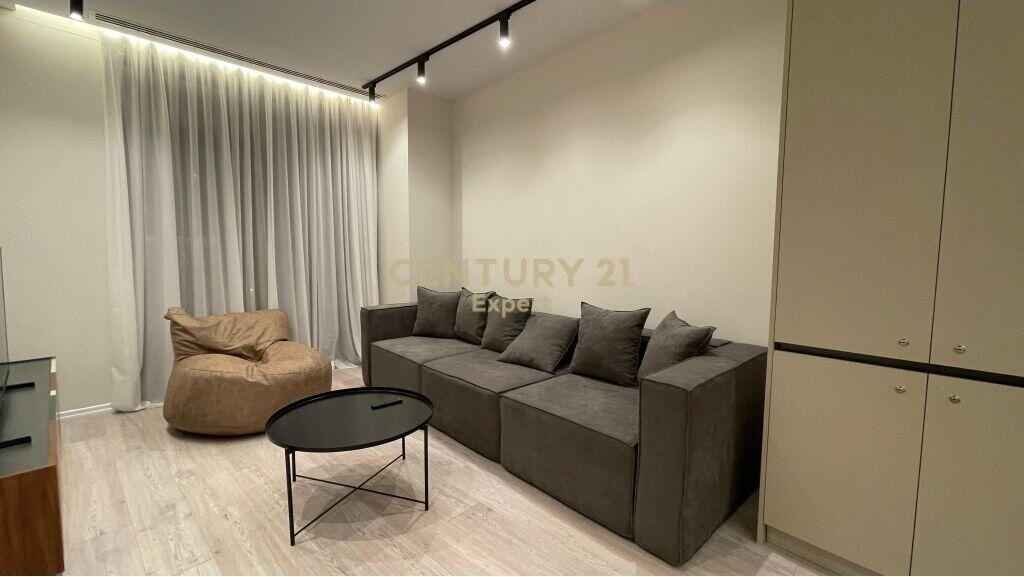Apartament 1+1+Post Parkimi per qira tek Lake View,Rruga e Kosovareve! 1,350 € /Muaj
