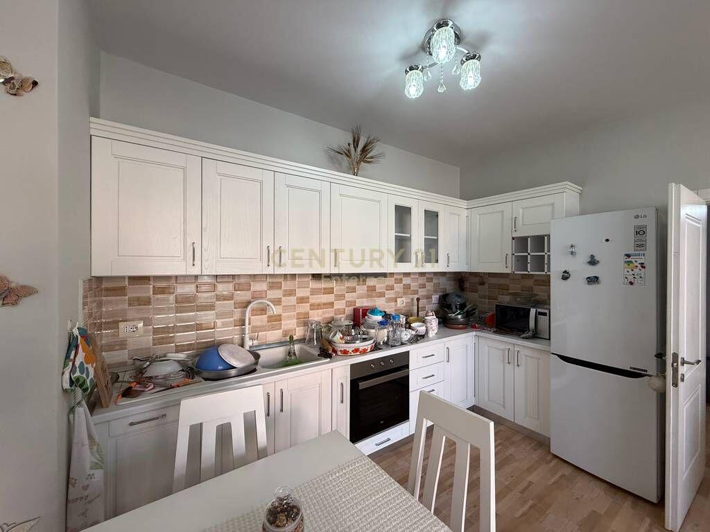 Apartment 2+1+2 for rent at Eleonora 600 € /Month
