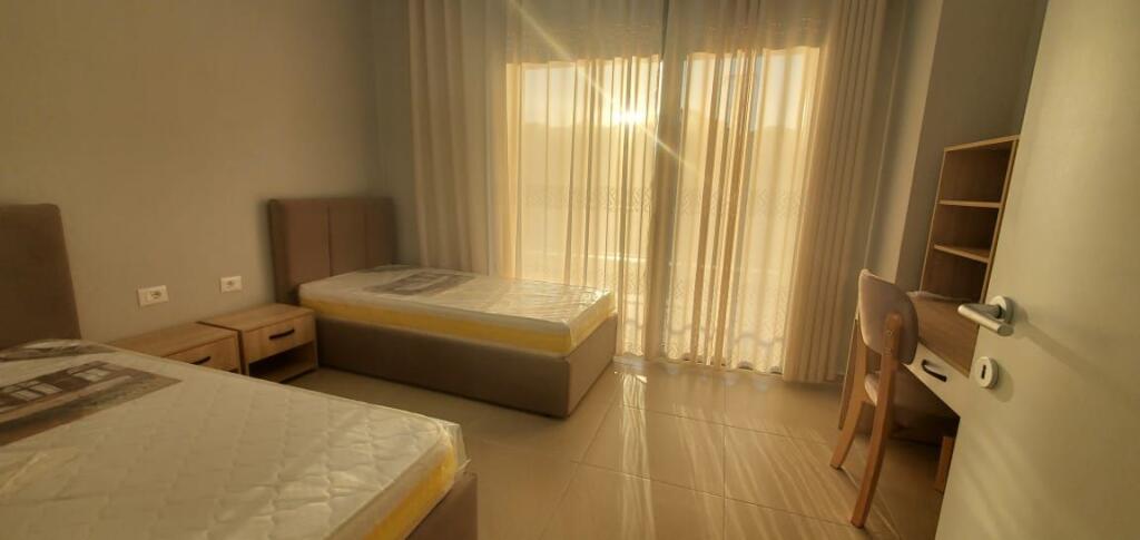 ✨ Jepet me qira apartament luksoz 2+1+2+verande me post parkimi – pranë Hotel “Radisson”