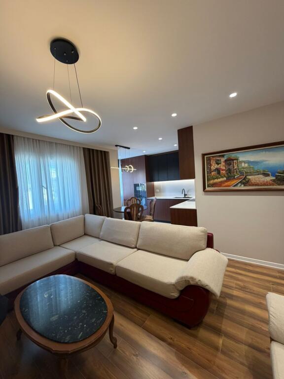 Apartament - Për Qira 2+1 TE MINE PEZA